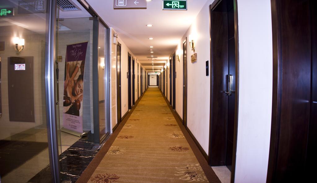 Tang Palace Hotel Accra Exterior foto