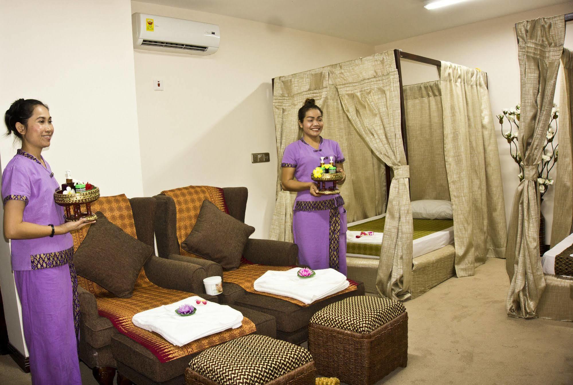 Tang Palace Hotel Accra Exterior foto